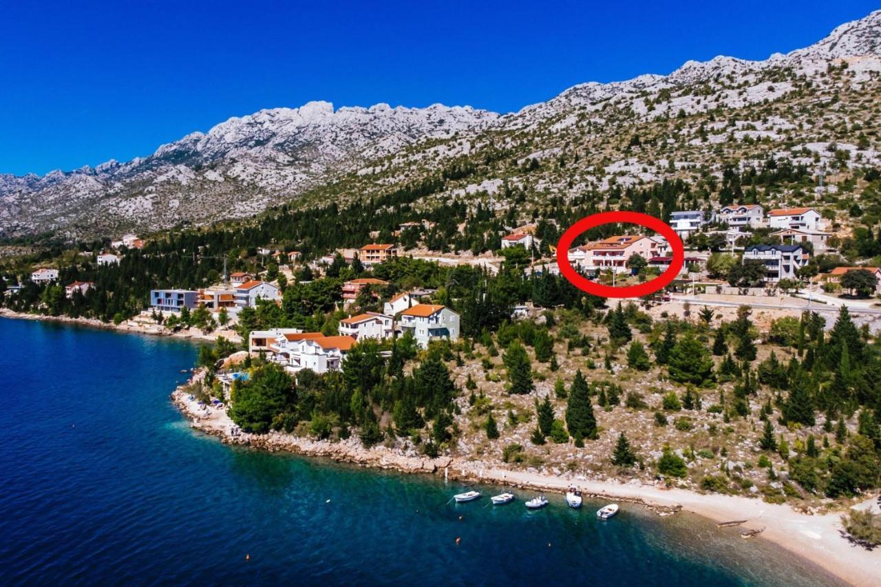 Apartments By The Sea Starigrad, Paklenica - 16421 Eksteriør billede