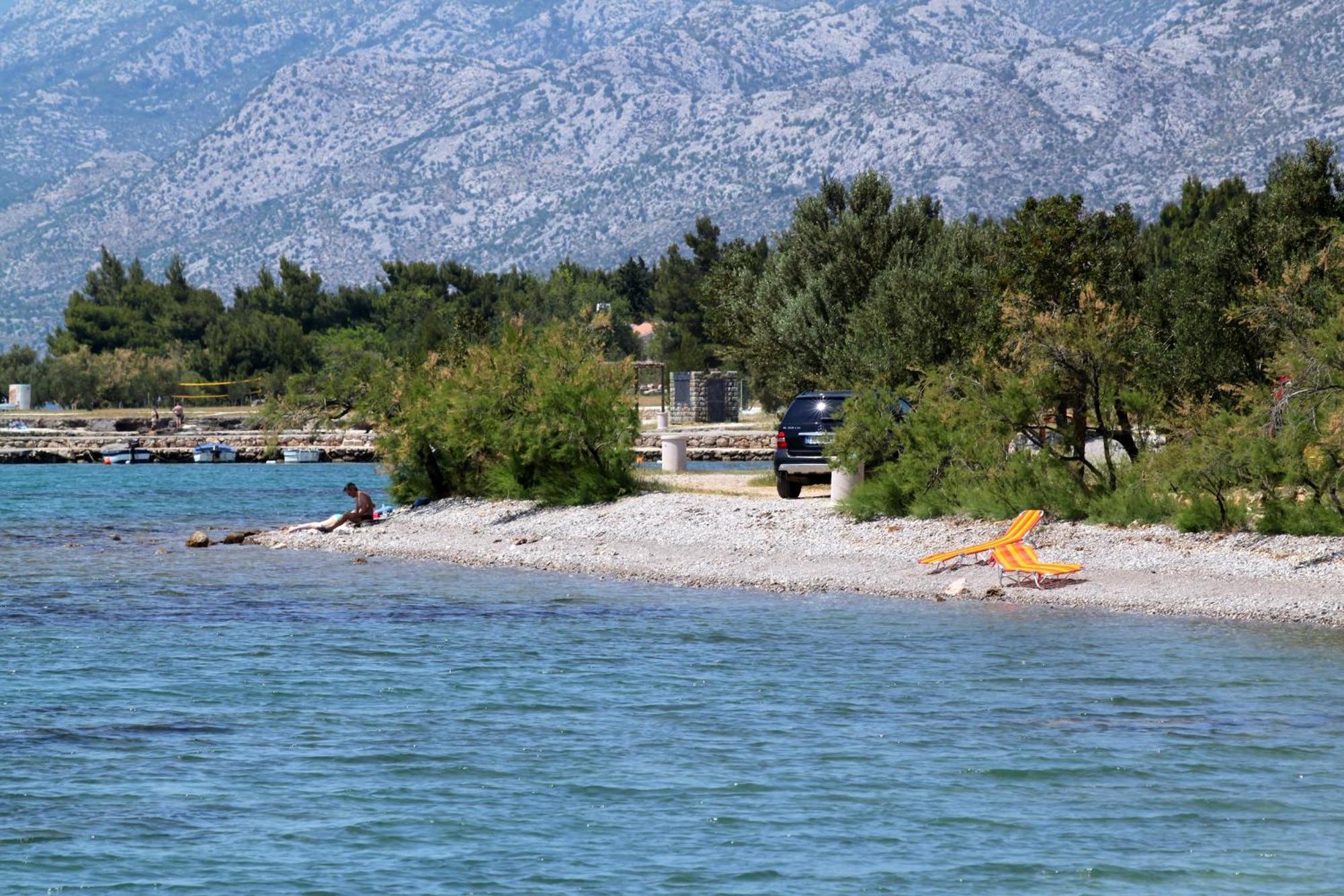 Apartments By The Sea Starigrad, Paklenica - 16421 Eksteriør billede