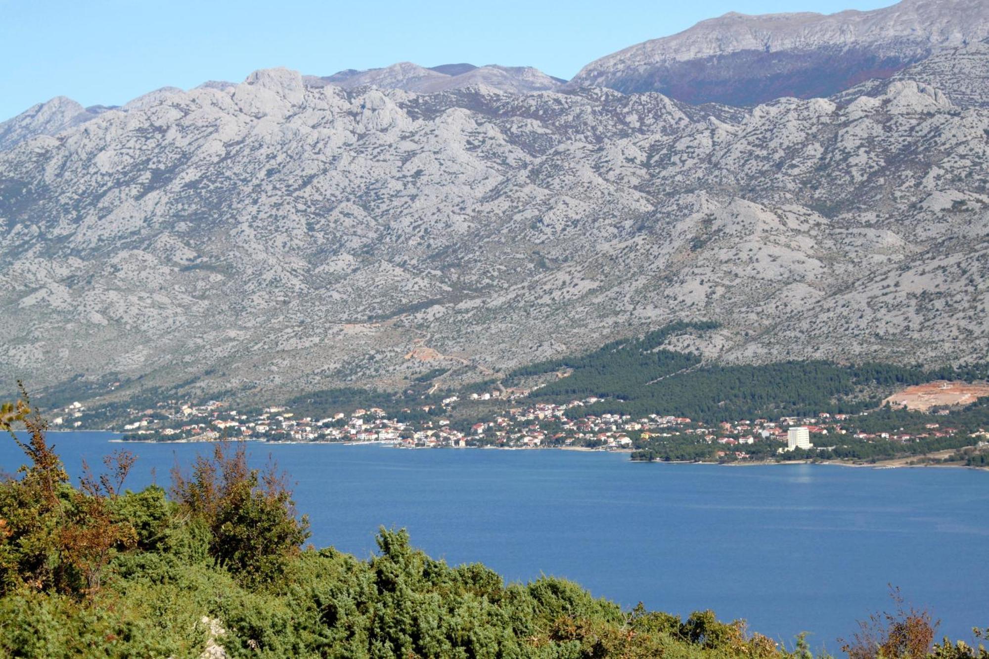 Apartments By The Sea Starigrad, Paklenica - 16421 Eksteriør billede